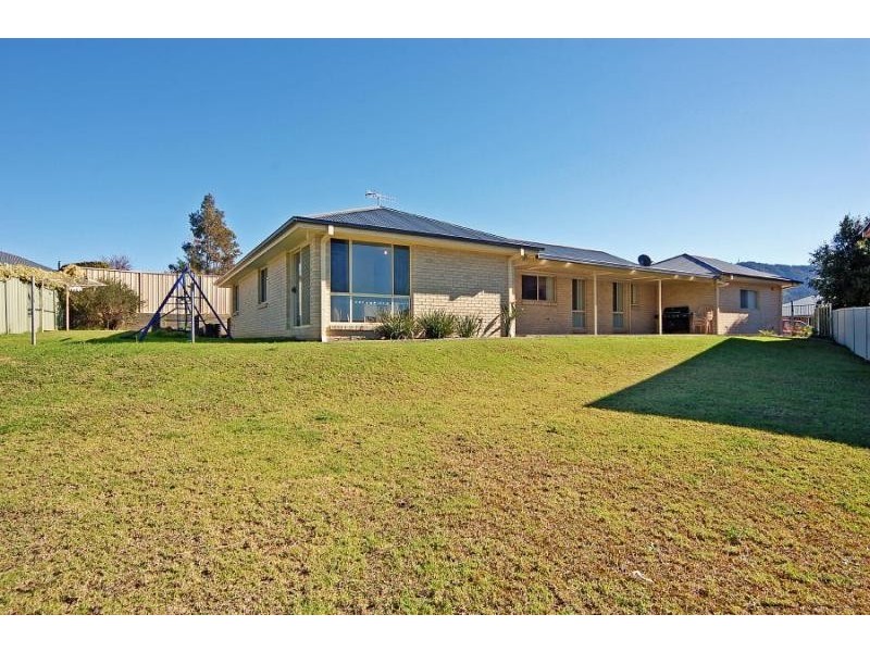 22 Hibiscus Place, Bomaderry NSW 2541