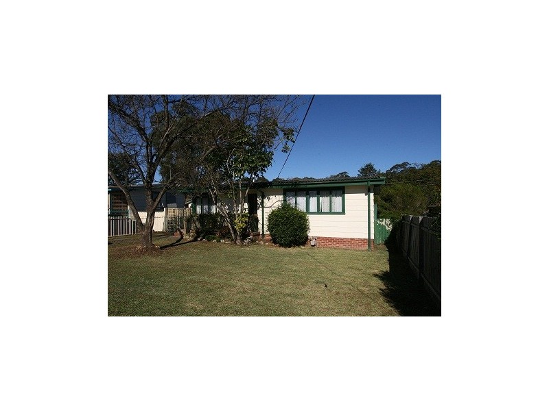12 Quiberon Street, Nowra NSW 2541