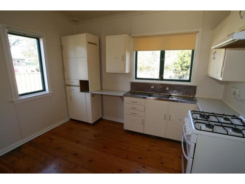 12 Quiberon Street, Nowra NSW 2541