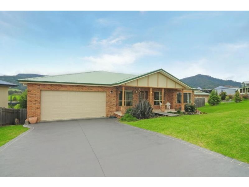 2 Lebene Grove, Cambewarra NSW 2540