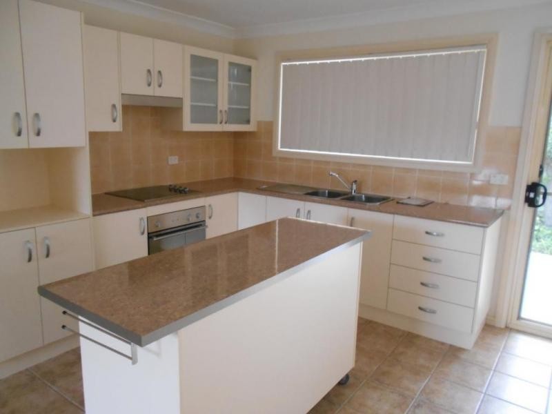 17a Karowa Street, Bomaderry NSW 2541