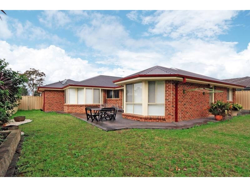 18 Kardella Avenue, Nowra NSW 2541