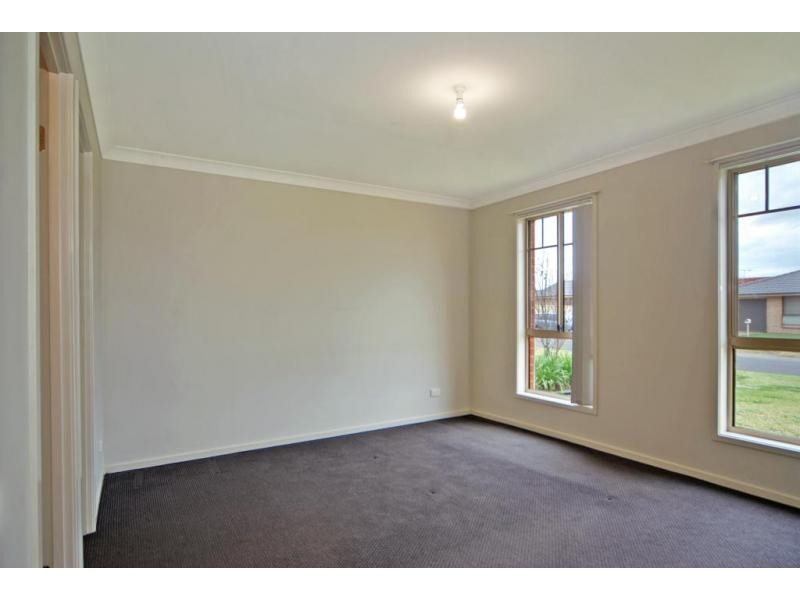 6 Eucalyptus Avenue, Worrigee NSW 2540