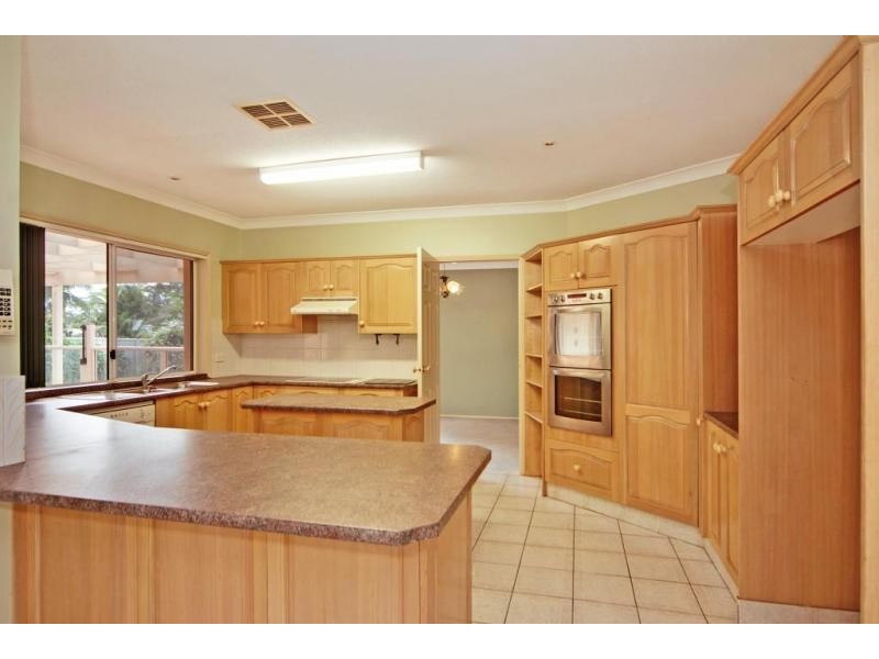 27 Kareela Crescent, North Nowra NSW 2541