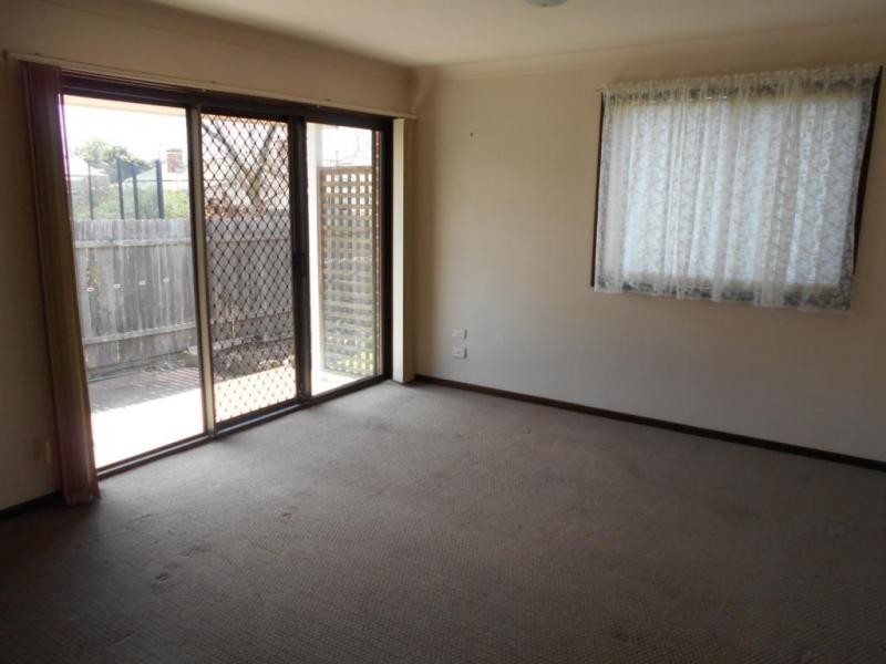 4/22 Dalwah Street, Bomaderry NSW 2541