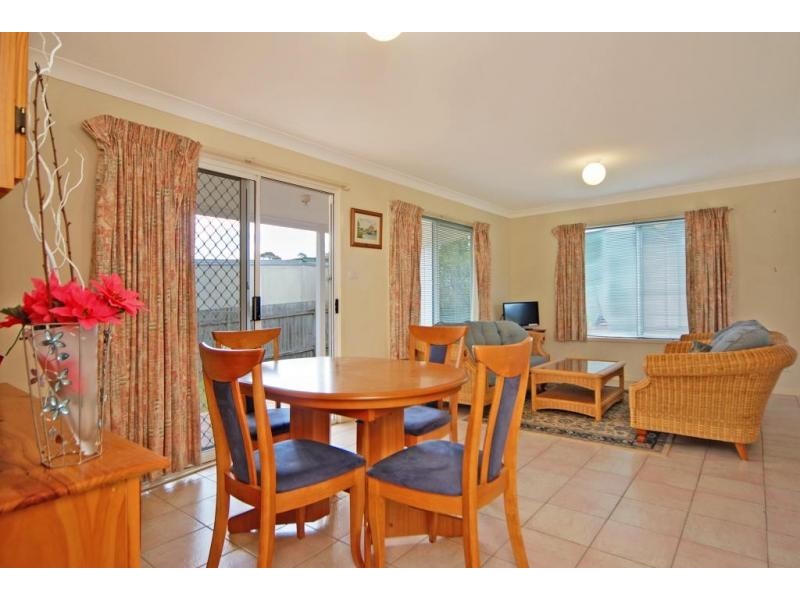 12a Crest Avenue, North Nowra NSW 2541