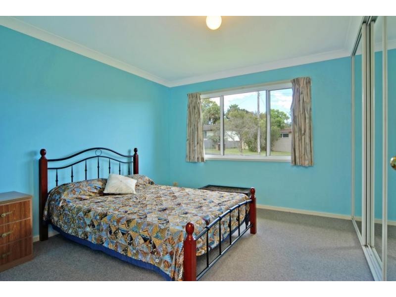12a Crest Avenue, North Nowra NSW 2541