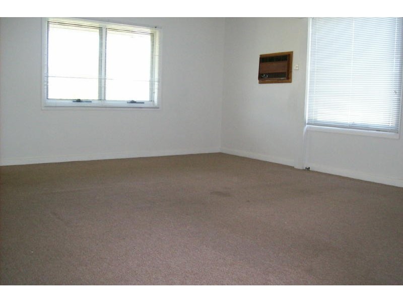 81 Albert Street, Nowra NSW 2541