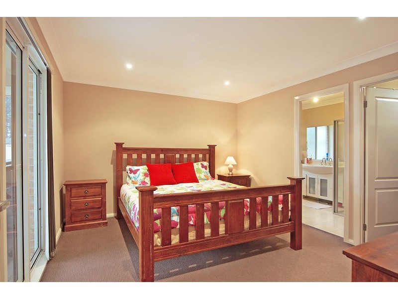 131 Rayleigh Drive, Worrigee NSW 2540