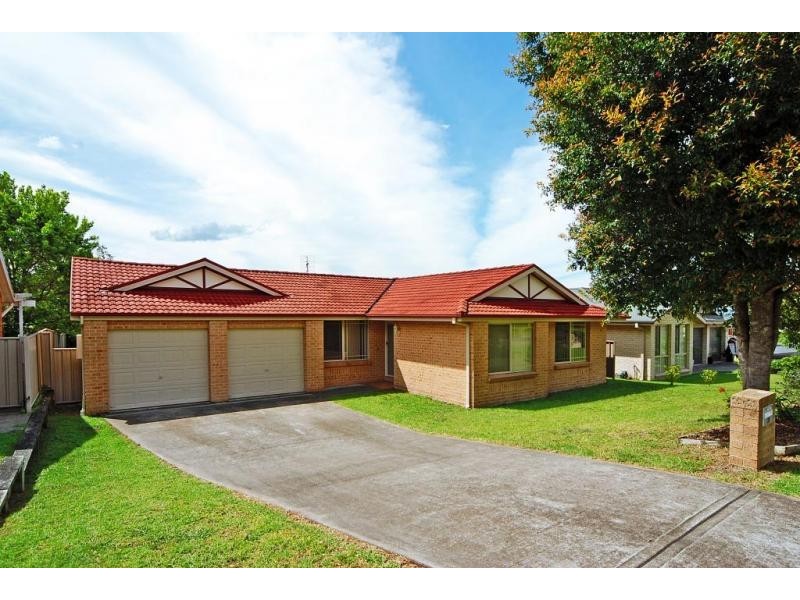 30 Rannoch Drive, West Nowra NSW 2541