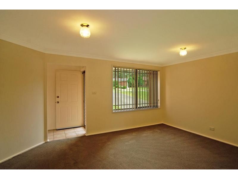 30 Rannoch Drive, West Nowra NSW 2541