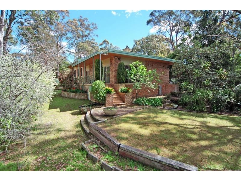 12 Mattes Way, Bomaderry NSW 2541