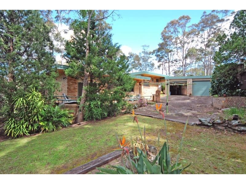 12 Mattes Way, Bomaderry NSW 2541