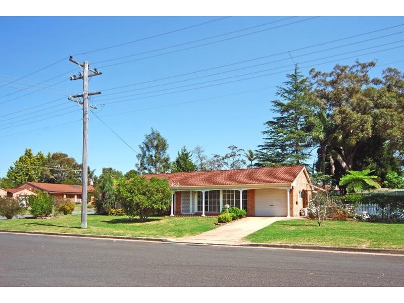 20 Clarke Avenue, North Nowra NSW 2541
