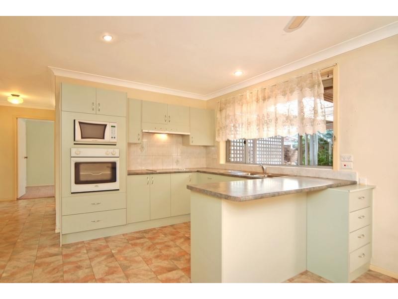 20 Clarke Avenue, North Nowra NSW 2541