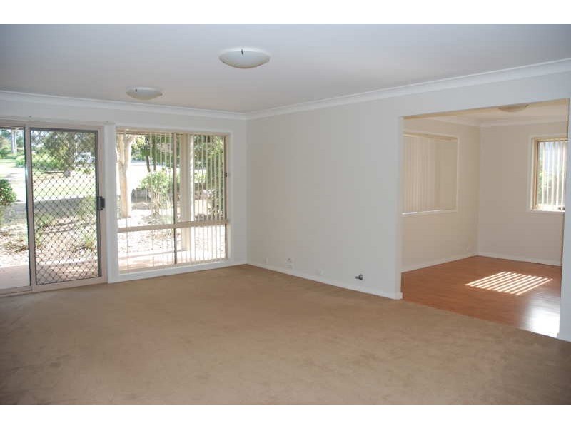 19/33 Lynburn Avenue, Bomaderry NSW 2541