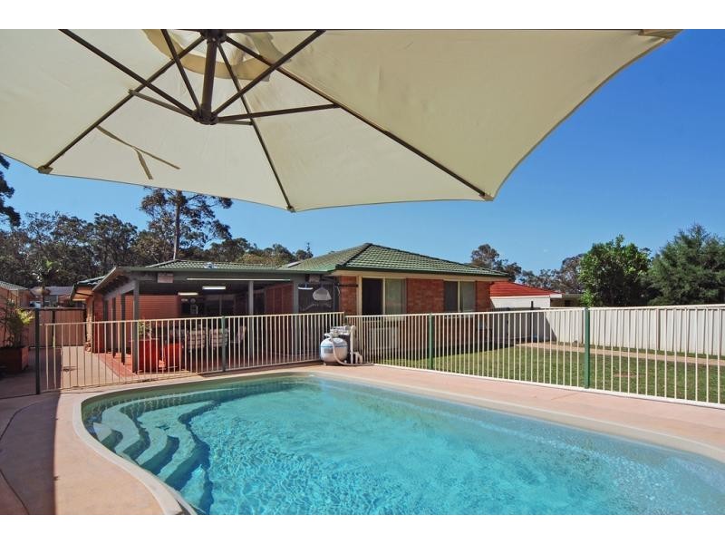 4 Olympic Drive, West Nowra NSW 2541