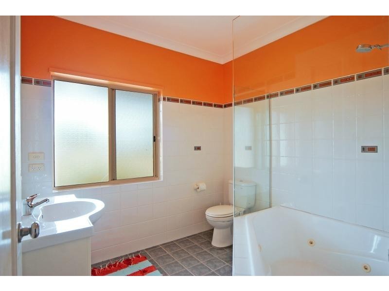 26 Elder Crescent, Nowra NSW 2541