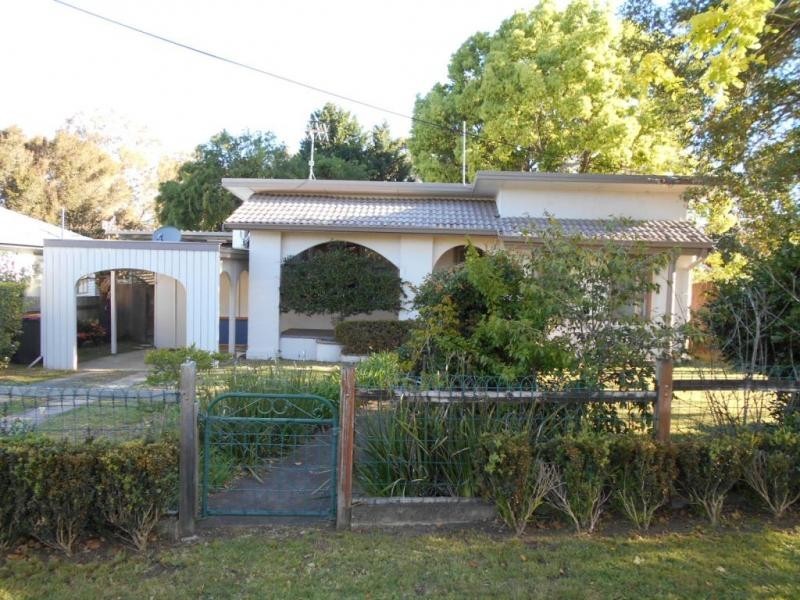16 Turley Avenue, Bomaderry NSW 2541