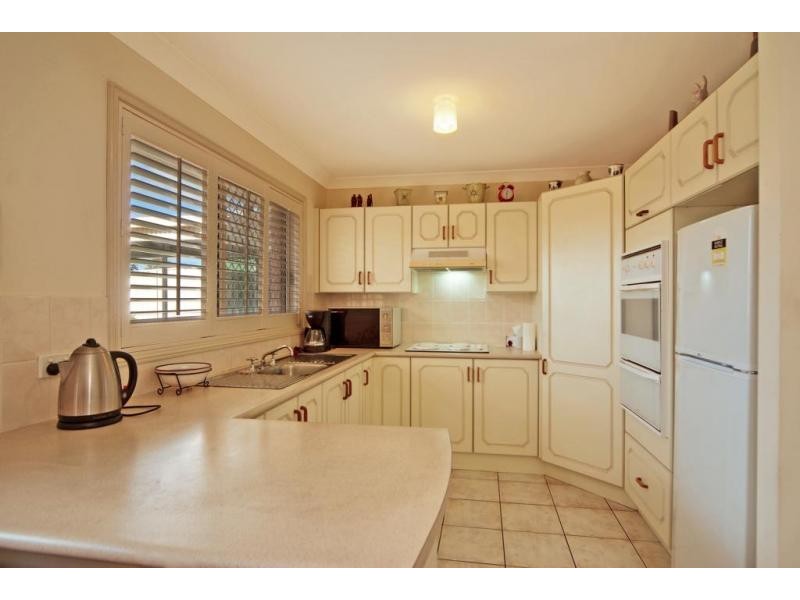 94 Jasmine Drive, Bomaderry NSW 2541