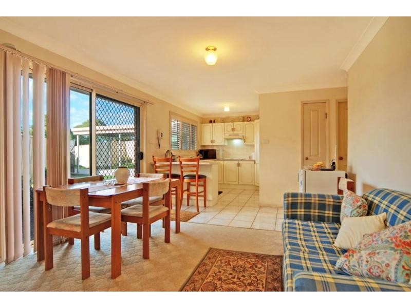 94 Jasmine Drive, Bomaderry NSW 2541