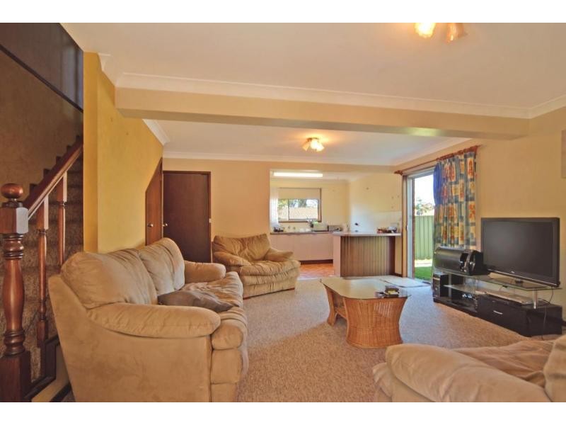 18 McDonald Avenue, Nowra NSW 2541