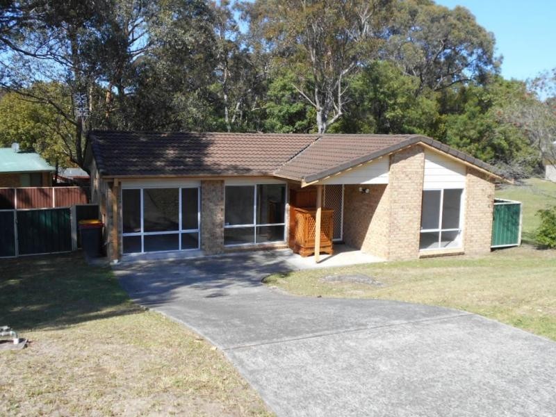 37 Peak Avenue, North Nowra NSW 2541