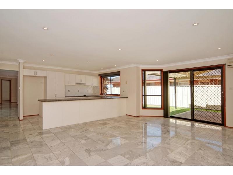 27 Flanagan Court, Worrigee NSW 2540