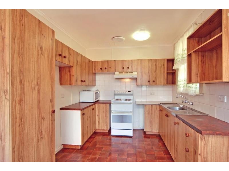 22 Seccombe Street, Nowra NSW 2541