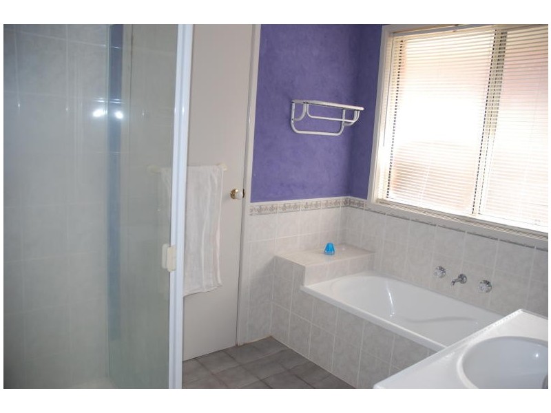 109 Isa Road, Worrigee NSW 2540