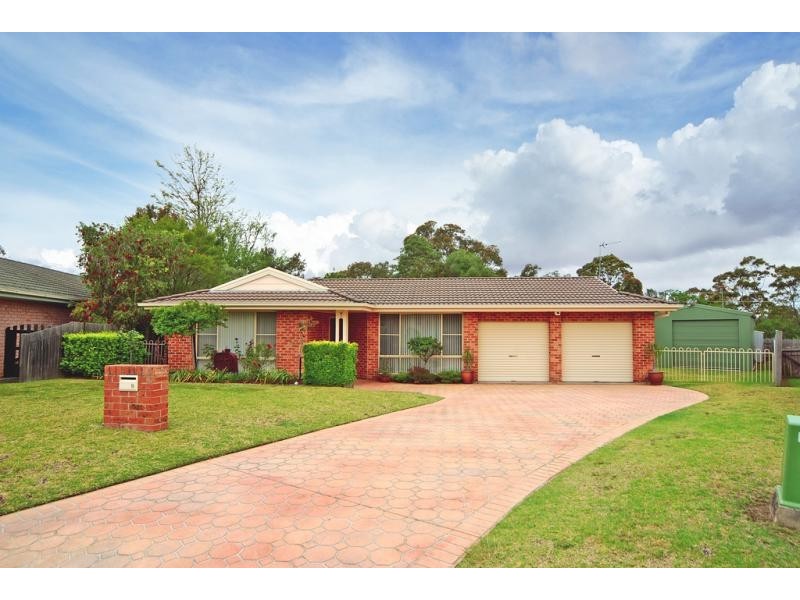 8 Chebec Close, Bomaderry NSW 2541