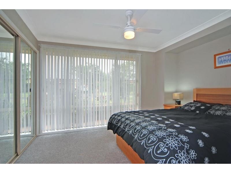 8 Chebec Close, Bomaderry NSW 2541