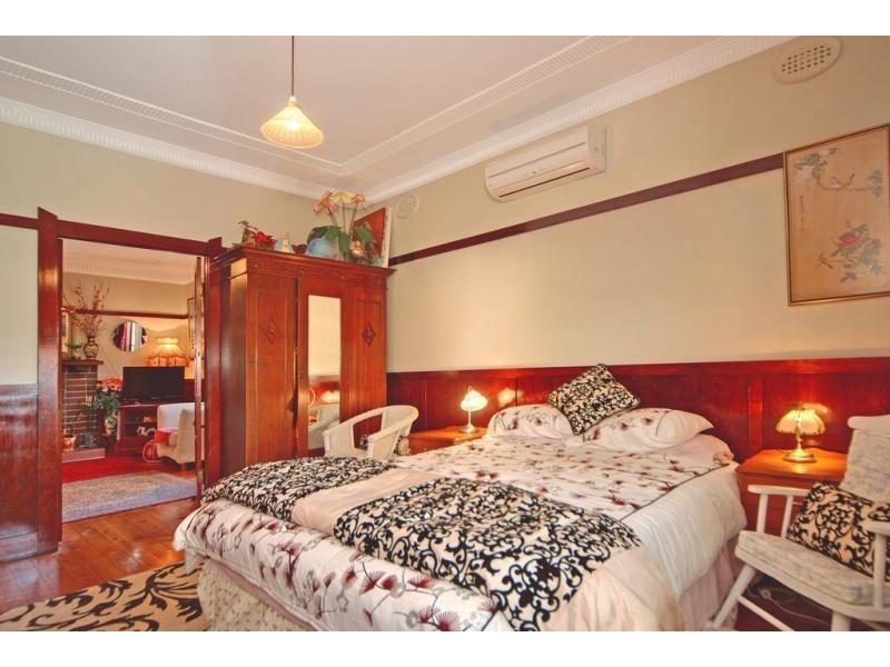 33 Plunkett Street, Nowra NSW 2541