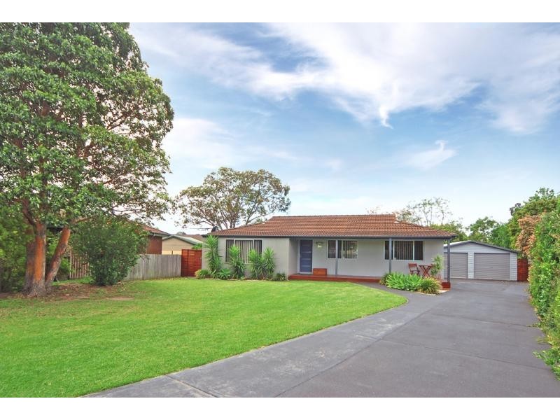 4 Ramsey Grove, Bomaderry NSW 2541