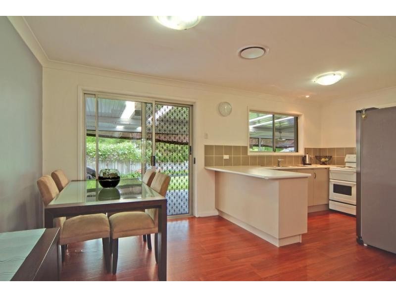 4 Ramsey Grove, Bomaderry NSW 2541