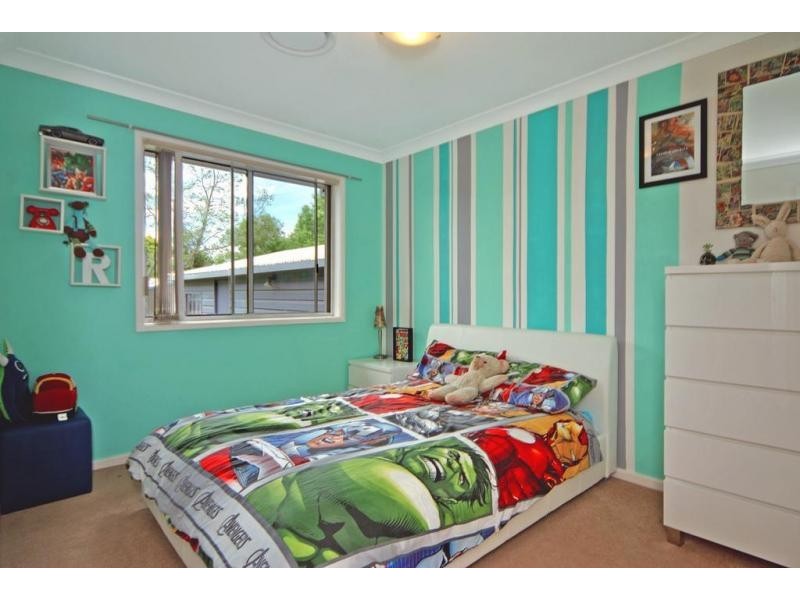 4 Ramsey Grove, Bomaderry NSW 2541