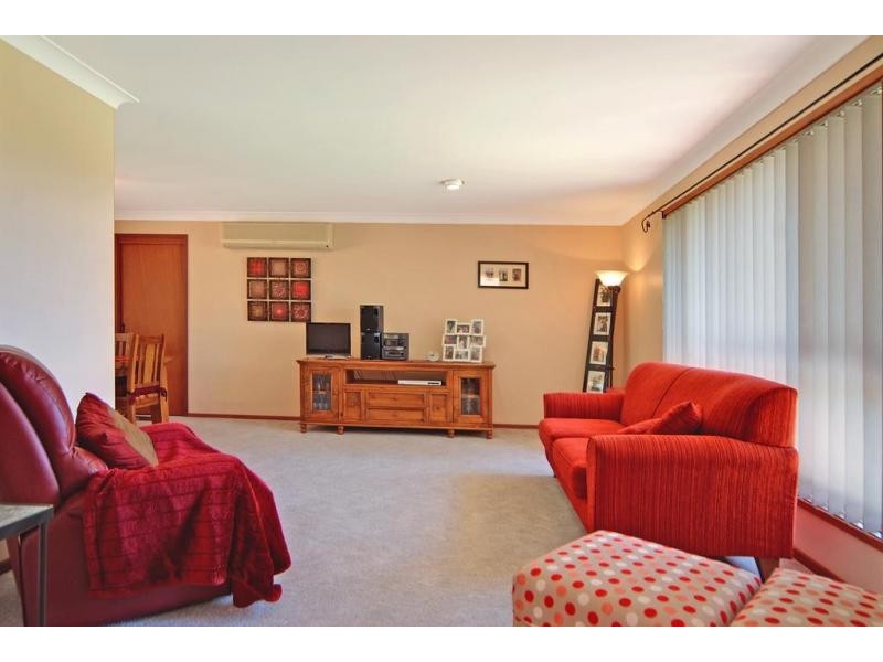 17 Rayleigh Drive, Worrigee NSW 2540