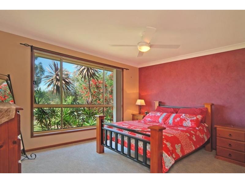 17 Rayleigh Drive, Worrigee NSW 2540