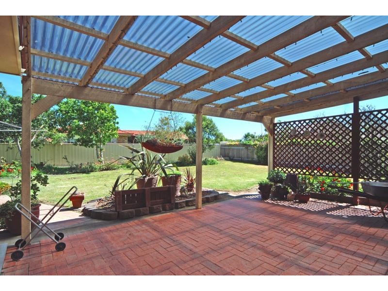 17 Rayleigh Drive, Worrigee NSW 2540