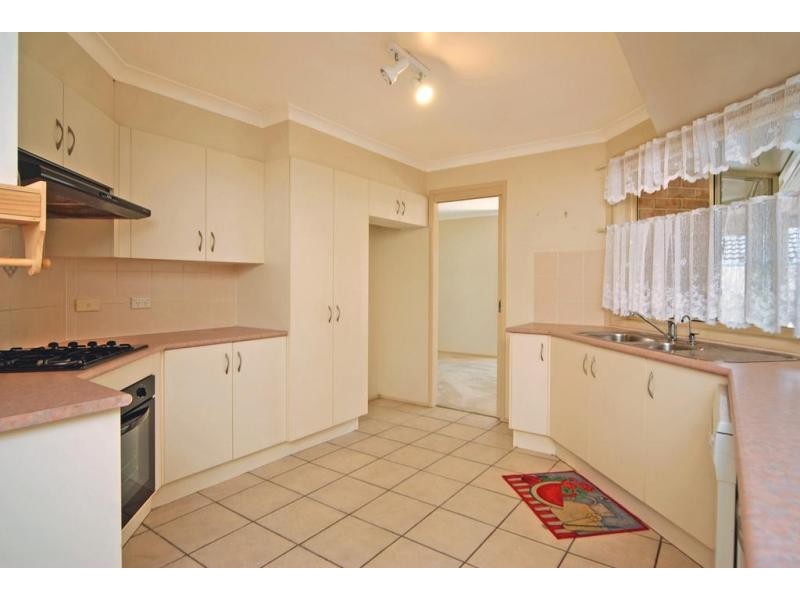 9 Warrigal Street, Nowra NSW 2541