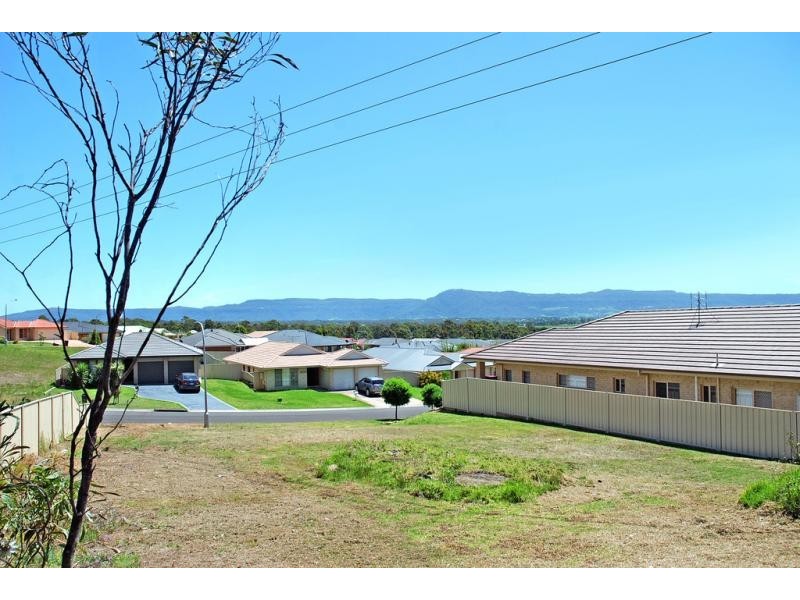 35 Warrigal Street, Nowra NSW 2541