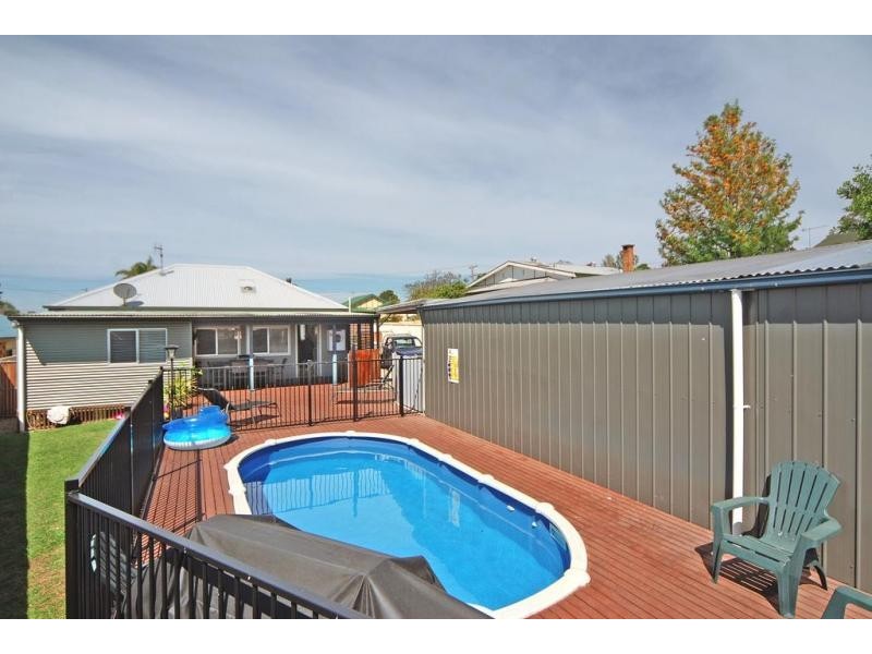 25 Cambewarra Road, Bomaderry NSW 2541
