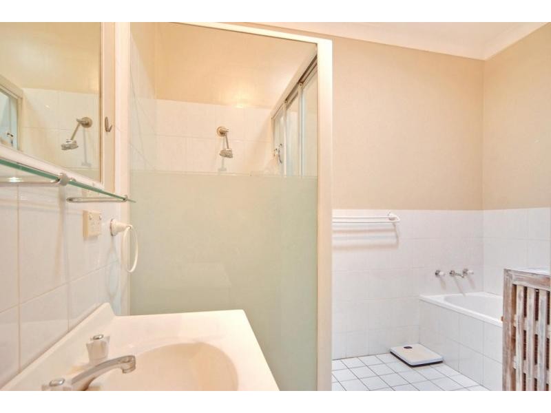 25 Cambewarra Road, Bomaderry NSW 2541