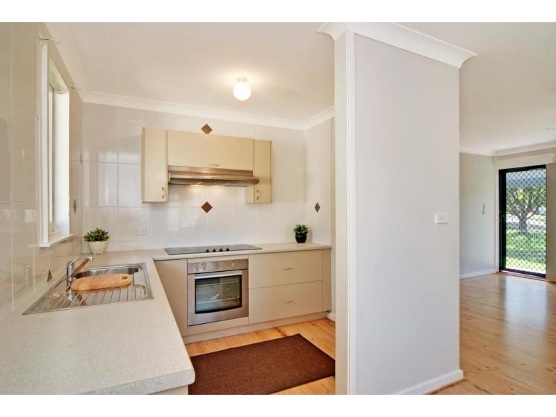 7 Queensborough Street, Nowra NSW 2541