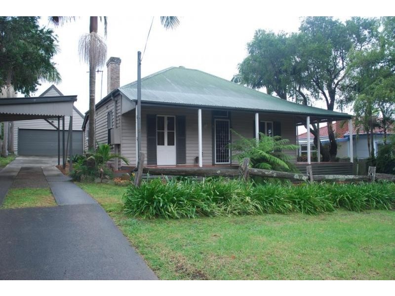 9 Tanang Street, Bomaderry NSW 2541