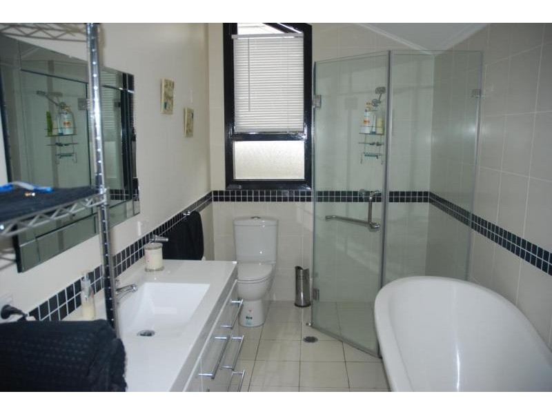 9 Tanang Street, Bomaderry NSW 2541