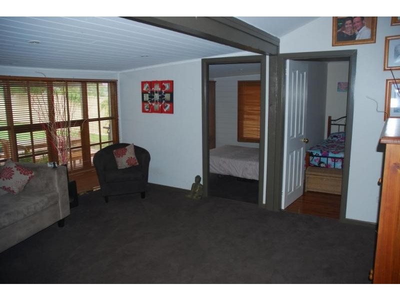 9 Tanang Street, Bomaderry NSW 2541