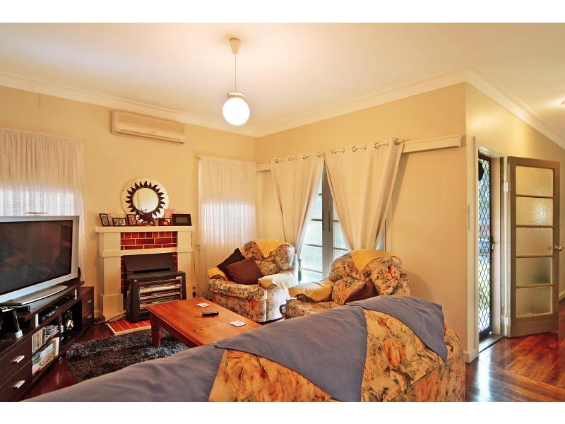16 Morton Parade, Nowra NSW 2541