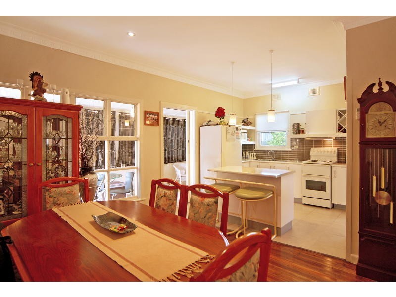 16 Morton Parade, Nowra NSW 2541