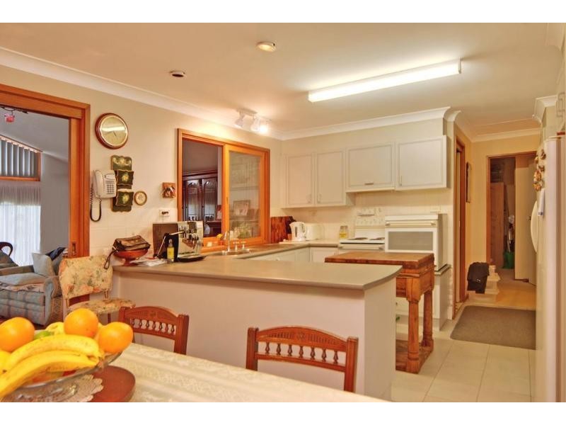 12 Jasmine Drive, Bomaderry NSW 2541